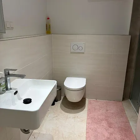 Apartment Your Aprtmnt-basement Next To Hockenheimring Hockenheim